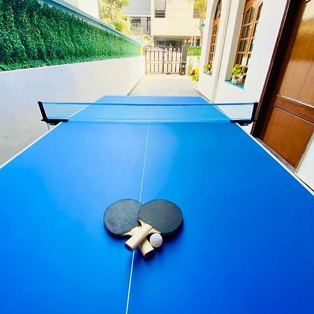 Roshani Pool Villa Gurgaon - 7Br #Privatepool #Villa #Bungalow #Garden #Staycation Zewnętrze zdjęcie
