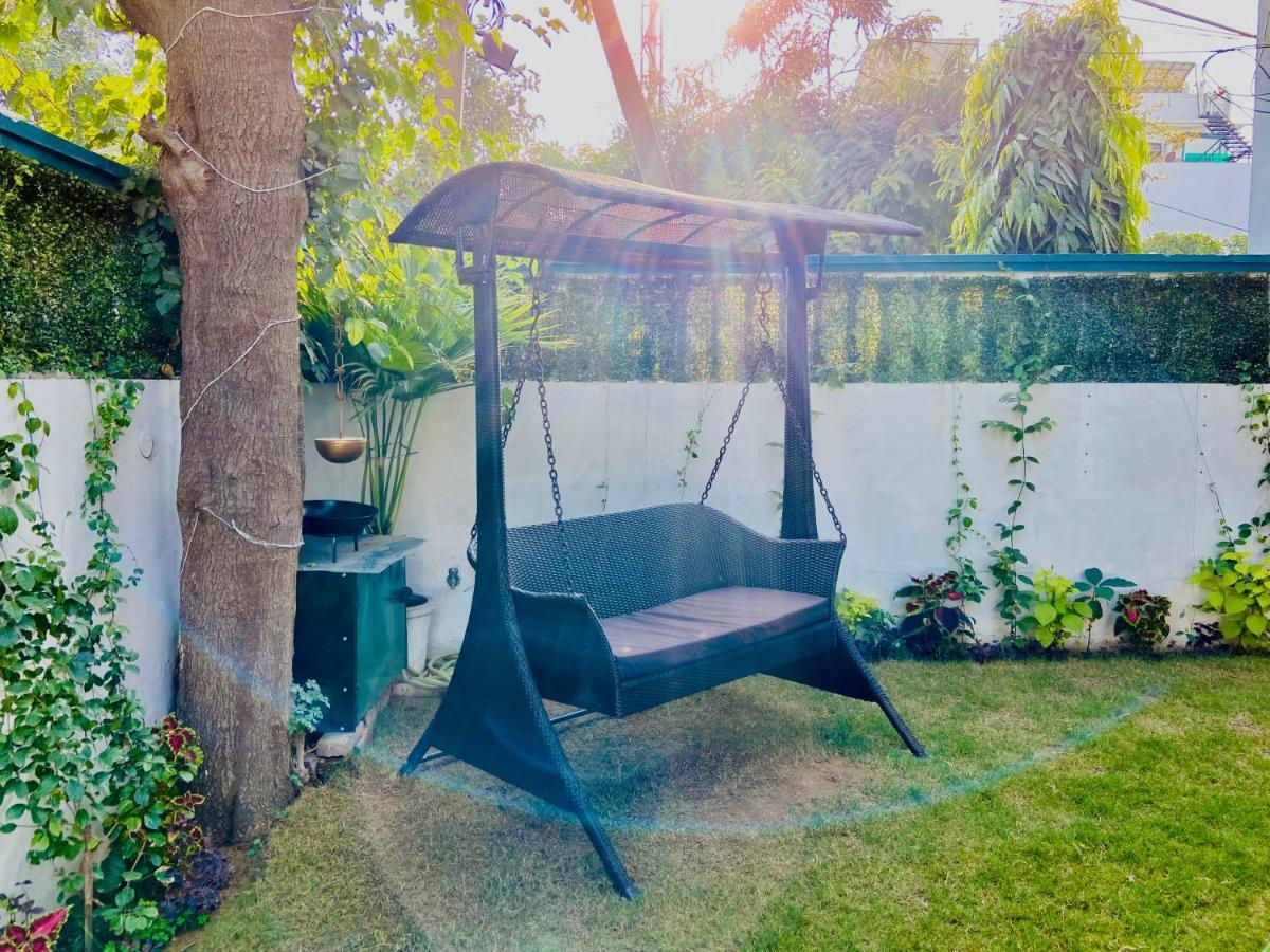 Roshani Pool Villa Gurgaon - 7Br #Privatepool #Villa #Bungalow #Garden #Staycation Zewnętrze zdjęcie