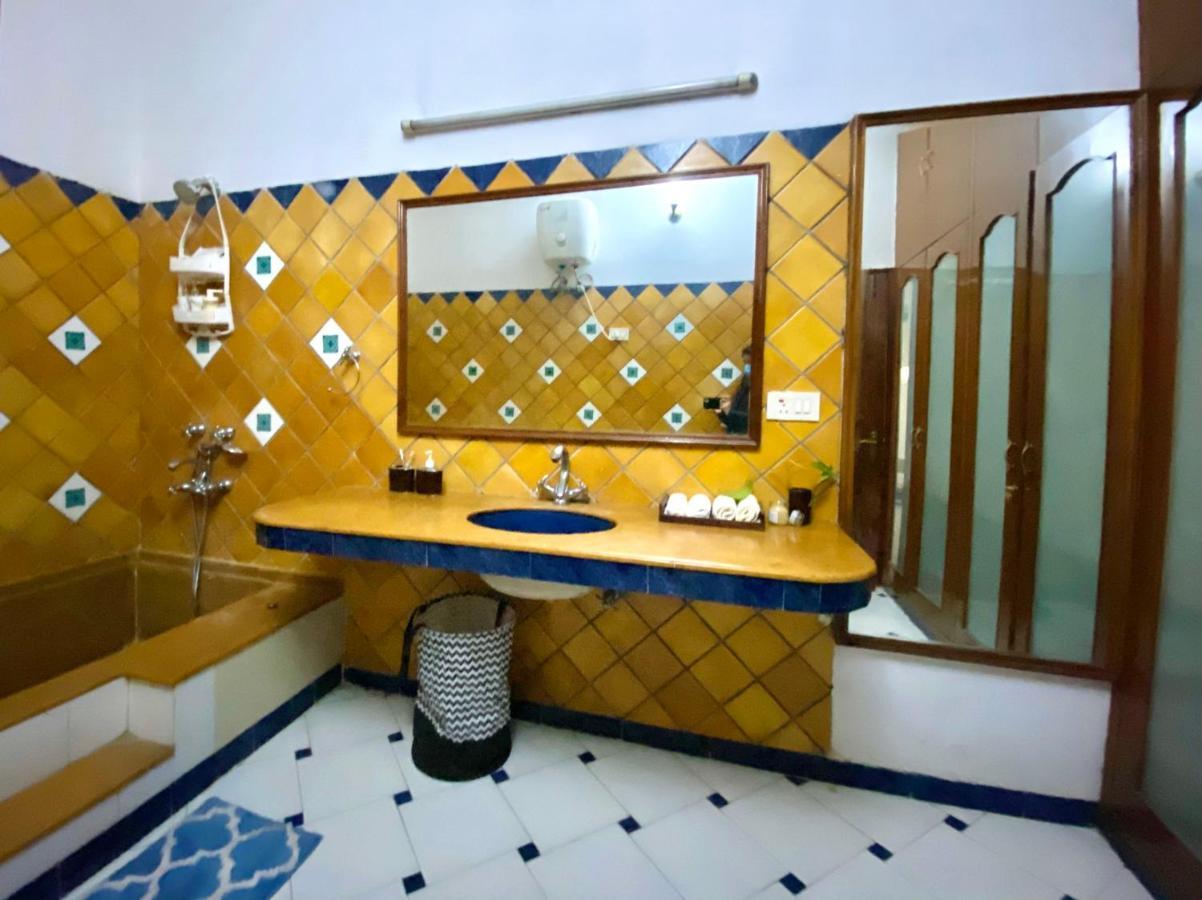 Roshani Pool Villa Gurgaon - 7Br #Privatepool #Villa #Bungalow #Garden #Staycation Zewnętrze zdjęcie