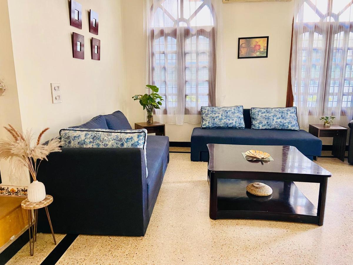 Roshani Pool Villa Gurgaon - 7Br #Privatepool #Villa #Bungalow #Garden #Staycation Zewnętrze zdjęcie