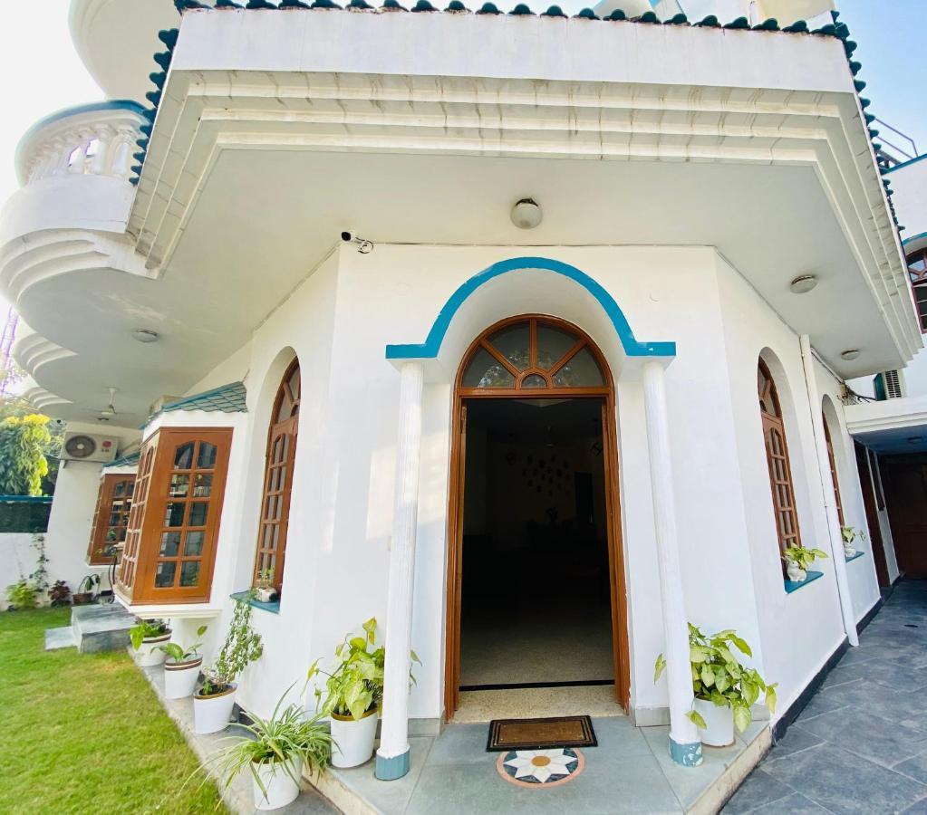 Roshani Pool Villa Gurgaon - 7Br #Privatepool #Villa #Bungalow #Garden #Staycation Zewnętrze zdjęcie