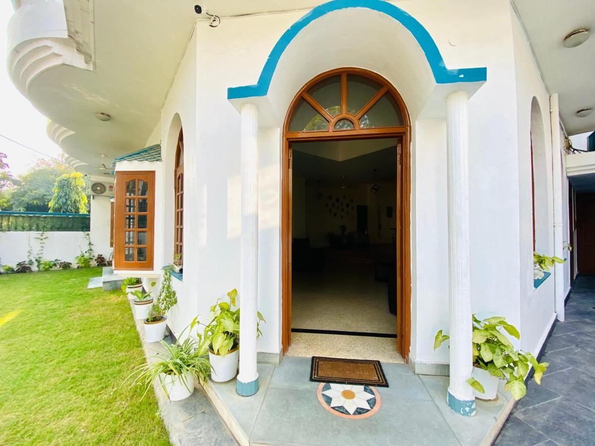 Roshani Pool Villa Gurgaon - 7Br #Privatepool #Villa #Bungalow #Garden #Staycation Zewnętrze zdjęcie